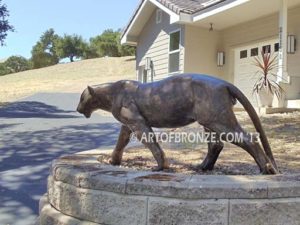 Mountain Guardian high-quality bronze cast outdoor monumental cougar sculpture for public display