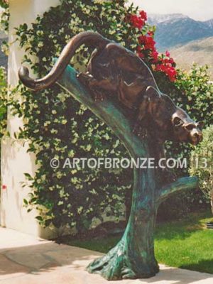 Mountain Lion high-quality bronze cast outdoor monumental cougar sculpture for public display