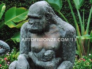 Gorilla Family lost wax high quality bronze cast outdoor sitting and standing gorilla statues