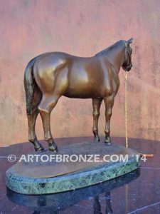 Show Time sculpture of standing horse attached to marble base for indoor home or office display