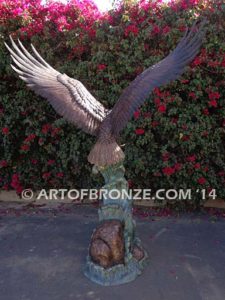 Almighty bronze sculpture of eagle monument for public art