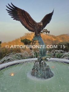 Almighty bronze sculpture of eagle monument for public art