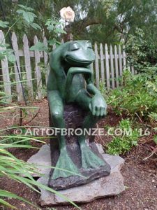 Frog Thinker sculpture of green frog cast into bronze for outdoor and garden display