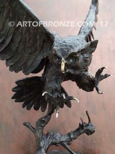 Owl French sculptor Moigniez flying owl sculpture for art collector