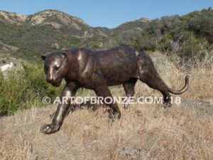 Mountain Guardian high-quality bronze cast outdoor monumental cougar sculpture for public display