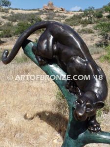 Mountain Lion high-quality bronze cast outdoor monumental cougar sculpture for public display