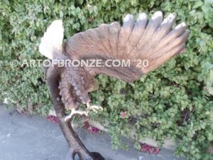 Down Draft bronze sculpture of eagle monument for public tree