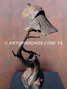 Special Quality bronze hawk sculpture for home or office decor