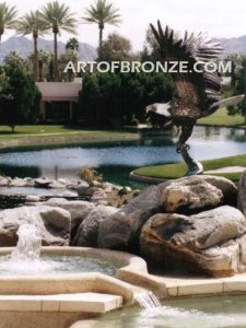 Majesty bronze sculpture of eagle monument for public art