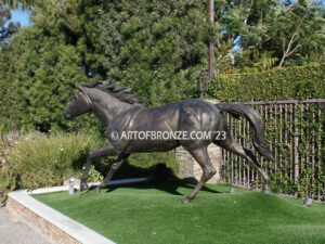 Finish Line bronze statue of galloping thoroughbred horse bronze statue for ranch or equestrian center