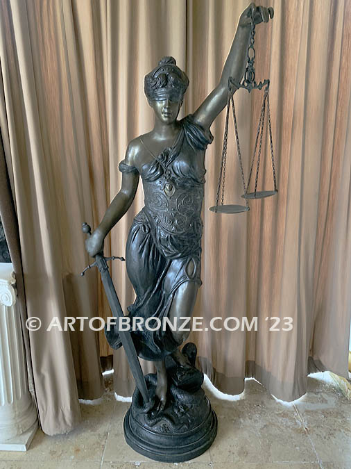 justice scales statue