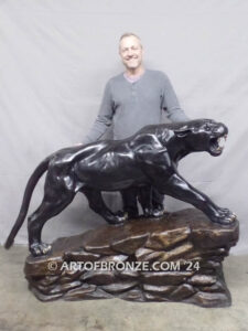 Fierce Guardian high quality bronze cast outdoor walking sculpture for zoo, park, school mascot