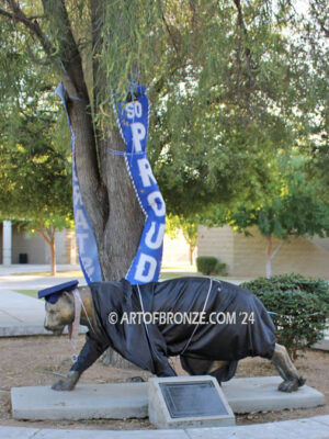 Wildcat Pride high-quality bronze statue high school mascot for graduating class