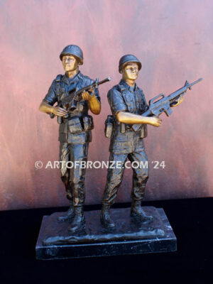 Service and Sacrifice model size version bronze sculpture Vietnam War memorial of American Infantry soldier and South Vietnamese soldier